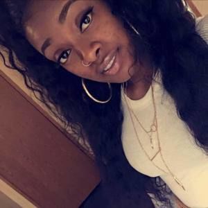 Meet your Posher, Nikia